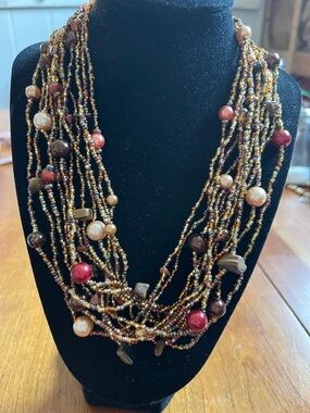 Bead necklace